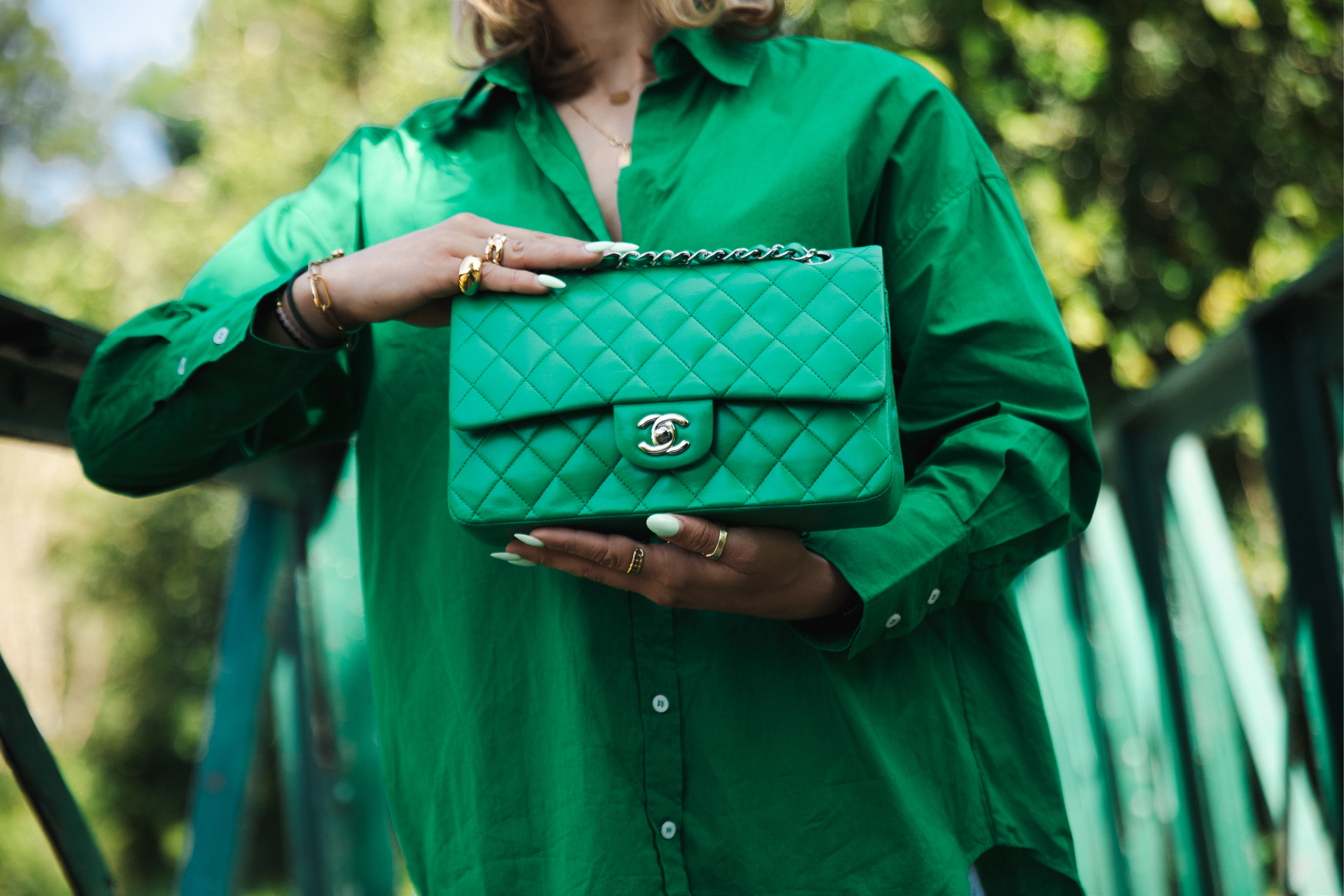 Louis Vuitton Red/Green Epi Leather Limited Editoin Speedy 25 Satchel Bag  Louis Vuitton | The Luxury Closet
