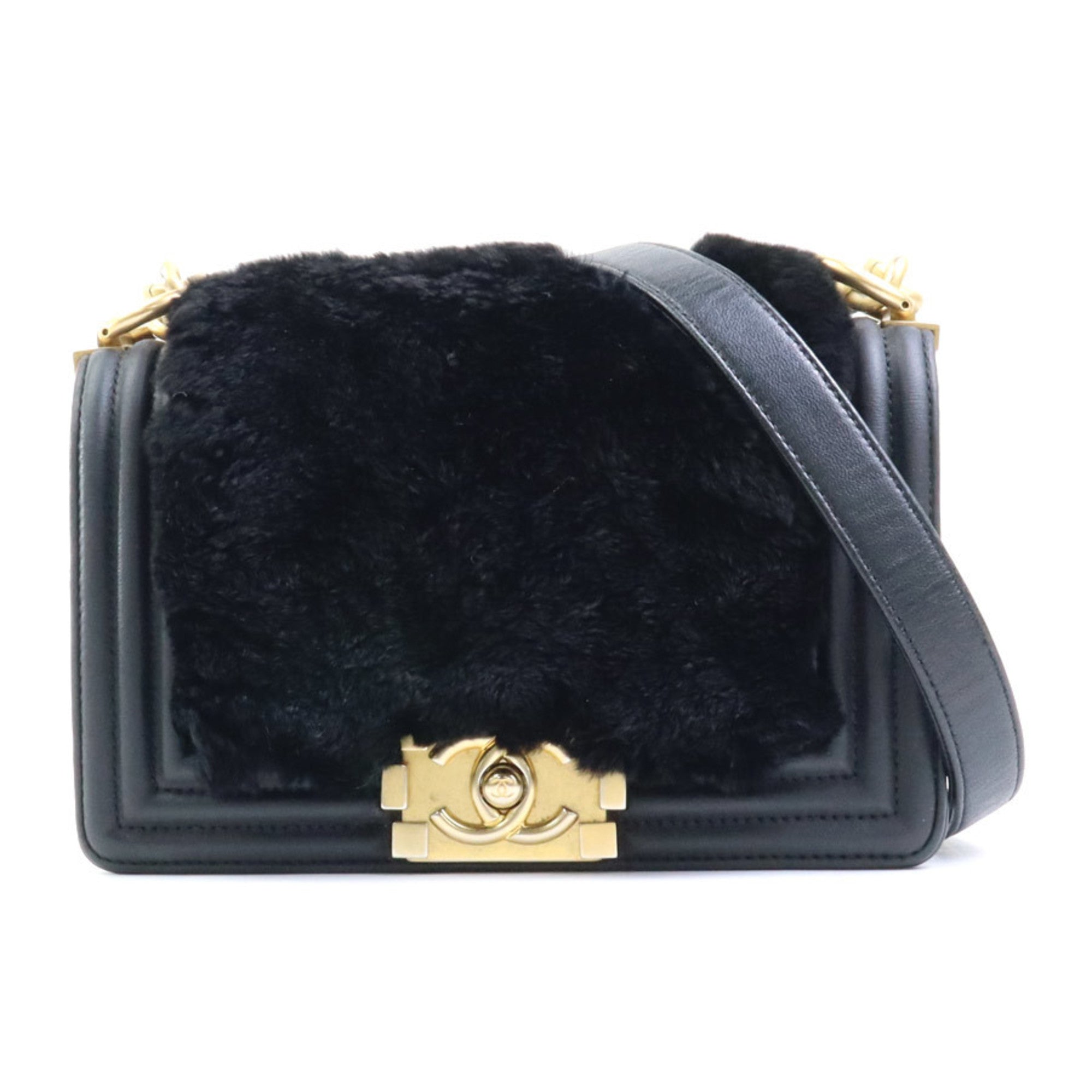 Sac Boy en fourrure noir Chanel Seconde Main Occasion Vintega