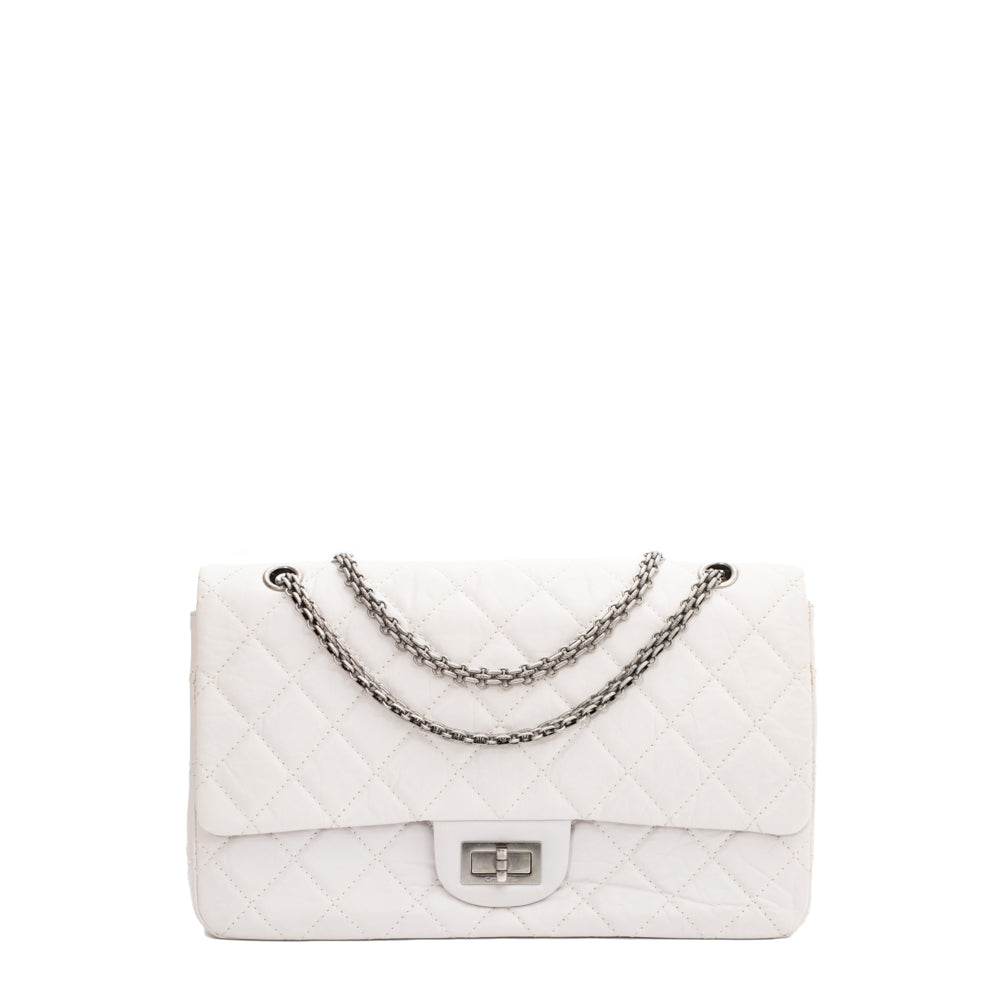Chanel white leather 2.55 Maxi bag - Second Hand / Used – Vintega