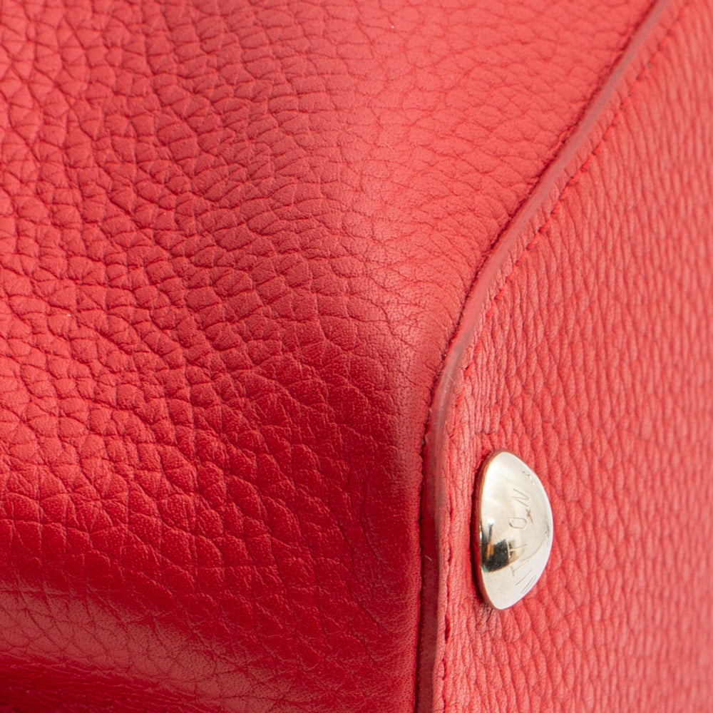 Capucines leather handbag Louis Vuitton Burgundy in Leather - 32765630
