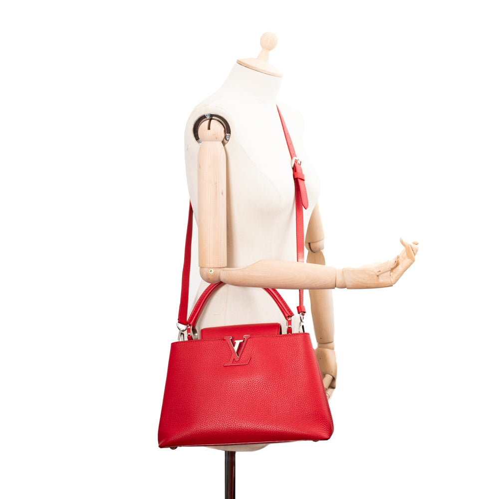 Capucines MM bag in red leather Louis Vuitton - Second Hand / Used – Vintega