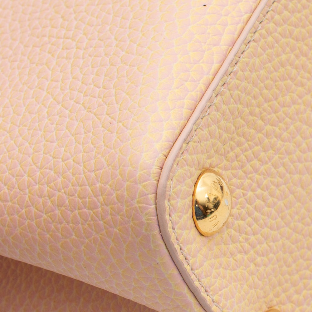 Capucines leather handbag Louis Vuitton Beige in Leather - 22052354