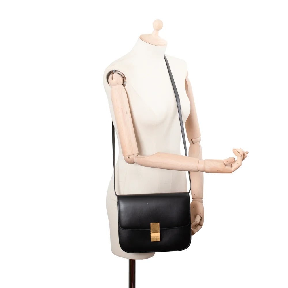 Classic Medium bag in black leather Celine Second Hand Used