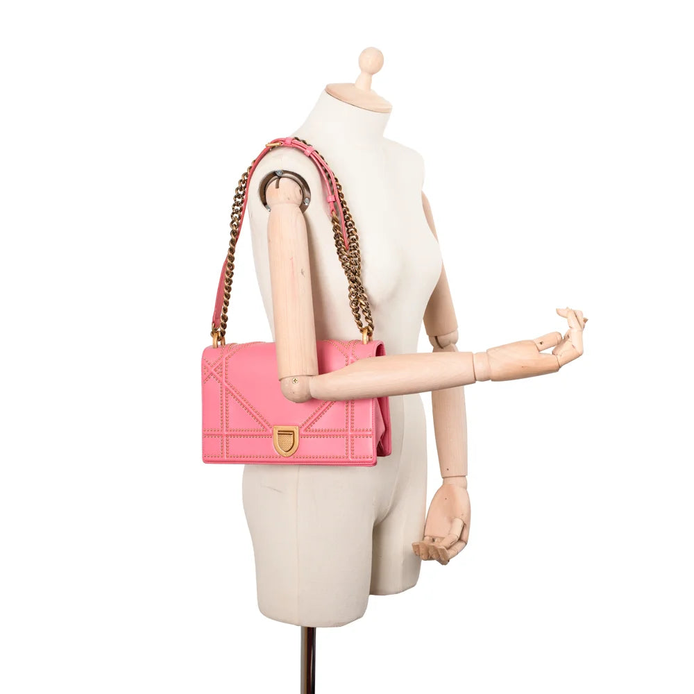 Dior 2025 diorama pink