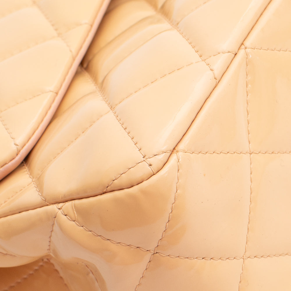 Chanel Vintage Classic Quilted Medium Double Flap Beige Lambskin