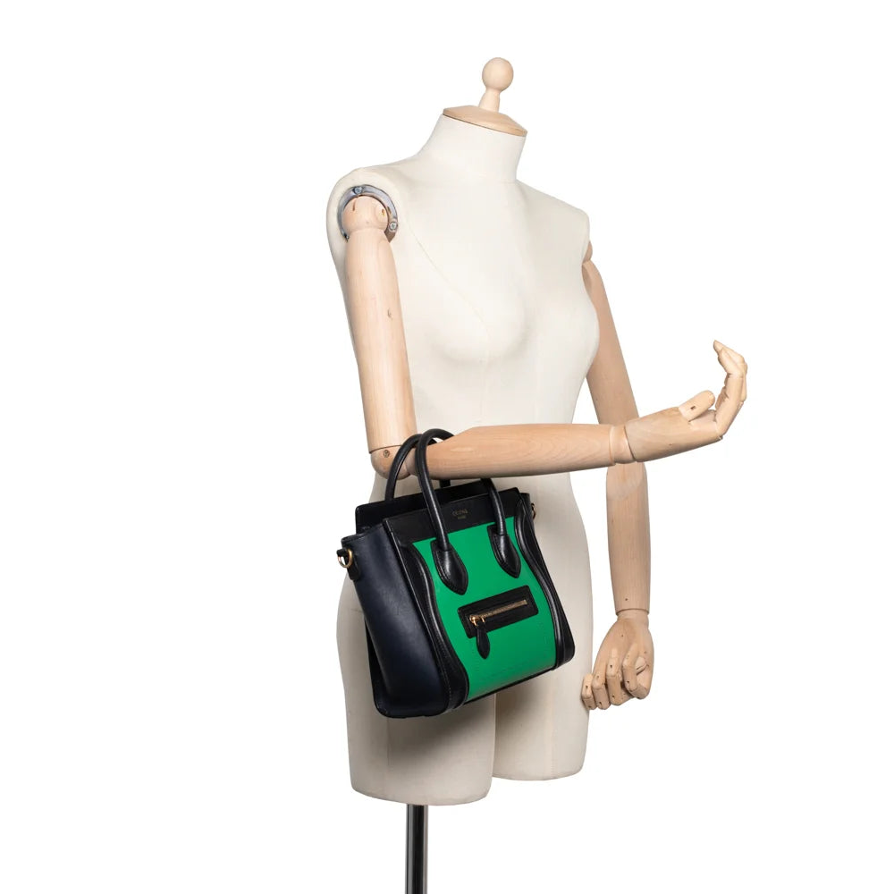 Luggage Nano bag in green leather Celine Second Hand Used Vintega