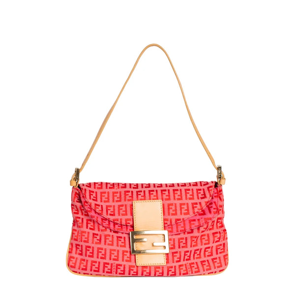 Mamma Baguette Vintage Limited Edition bag in red fabric Fendi Second Hand Used Vintega