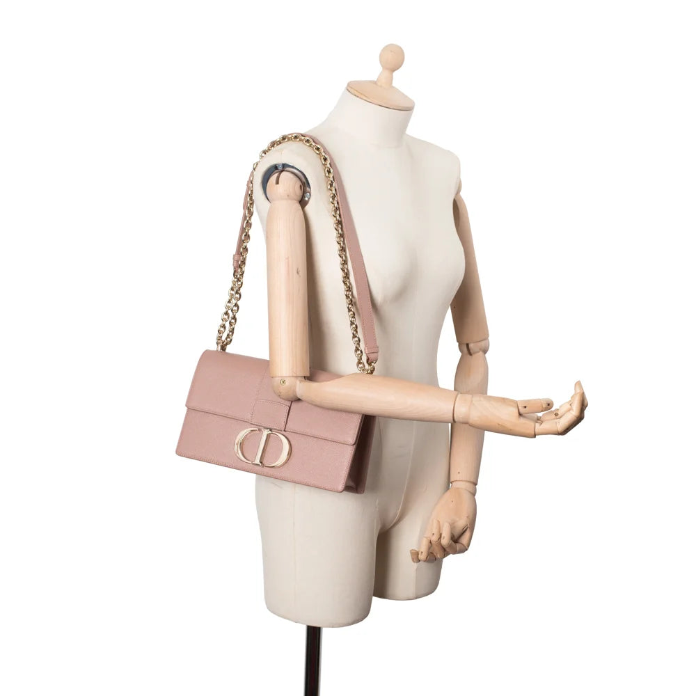 30 Montaigne bag in pink leather Dior Second Hand Used Vintega