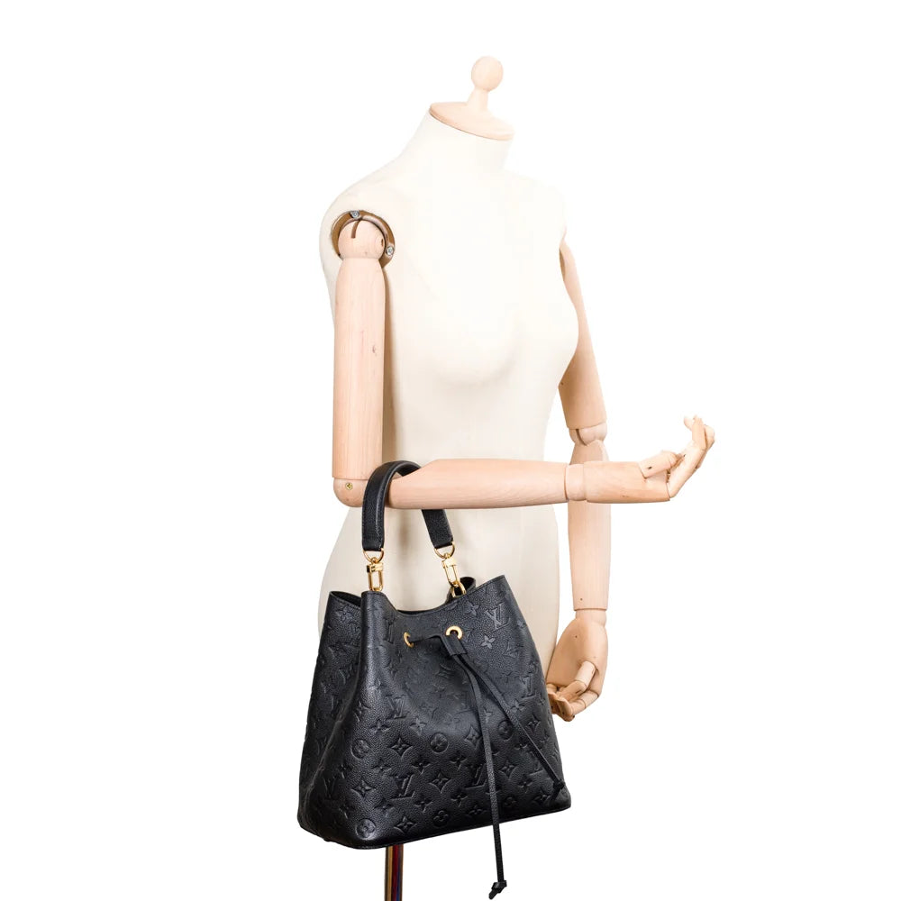 Sac Seau N oNo MM en cuir noir Louis Vuitton Seconde Main