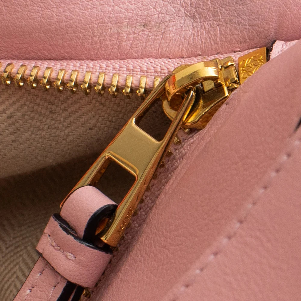 Loewe puzzle shop bag limited edition