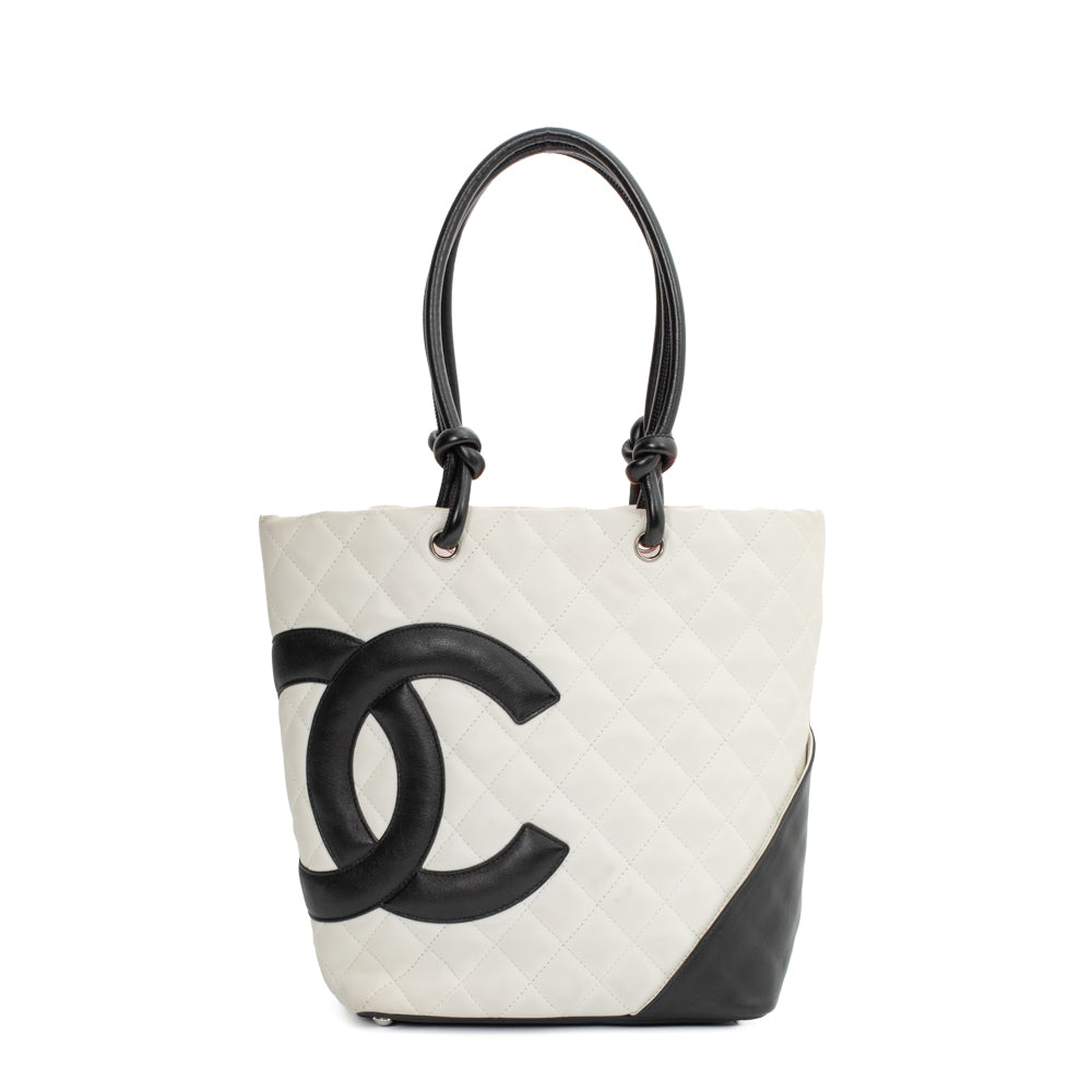Vintage Chanel white leather bag - Second Hand / Used – Vintega