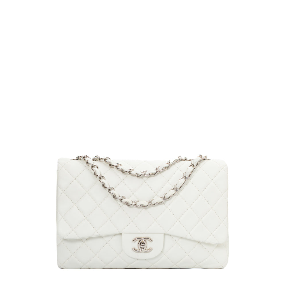 Handbags Chanel Sac Chanel Timeless/Classic in White Leather - 100986