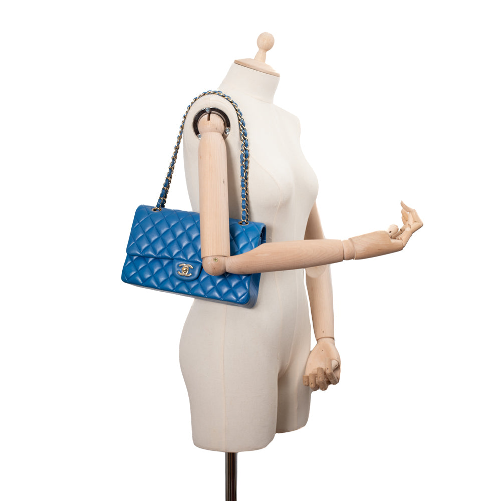 Timeless/classique bag Chanel Blue in Cotton - 28225631