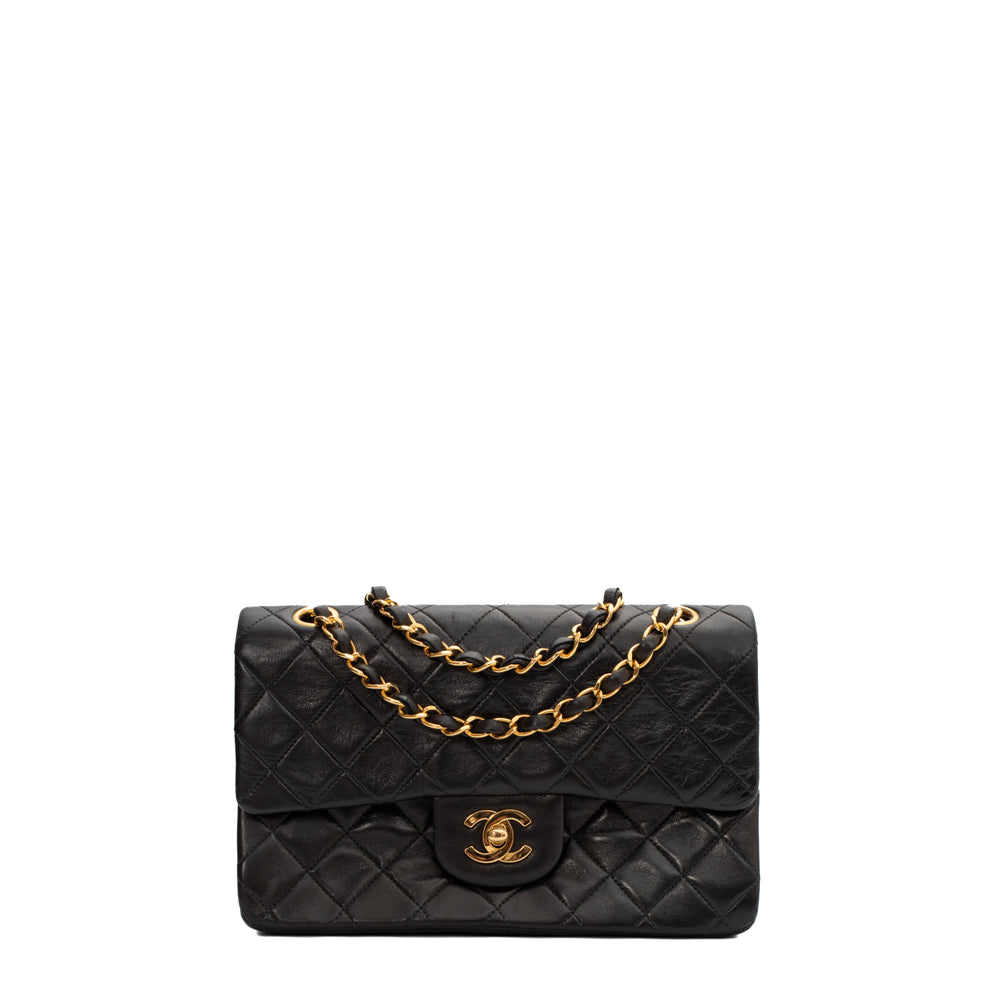 Timeless Small Vintage bag in black leather Chanel - Second Hand