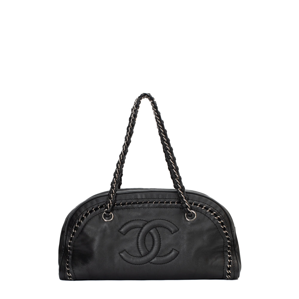 Luxury Line Vintage bag in black leather Chanel - Second Hand / Used –  Vintega