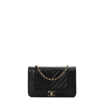 Chanel black leather Mademoiselle bag - Second Hand / Used – Vintega