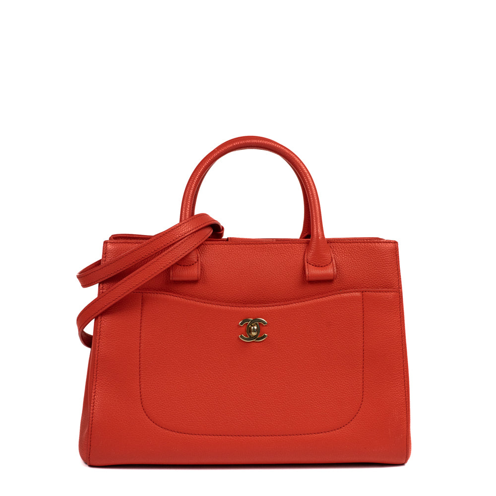 Chanel orange leather Neo Executive bag - Second Hand / Used – Vintega
