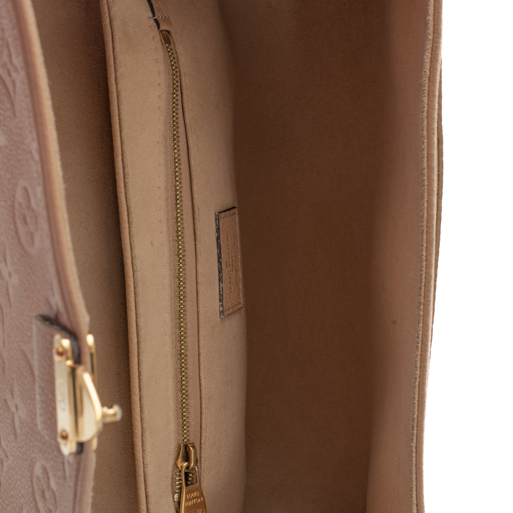 Saint-germain leather handbag Louis Vuitton Beige in Leather - 19101377
