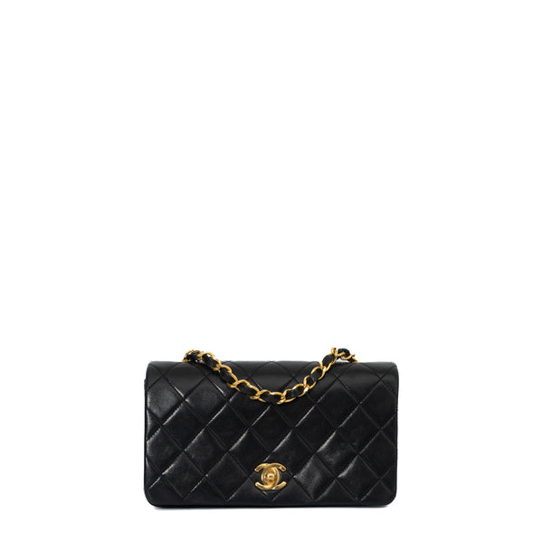 Chanel Vintage Chanel Classic 13 Maxi Jumbo Black Quilted