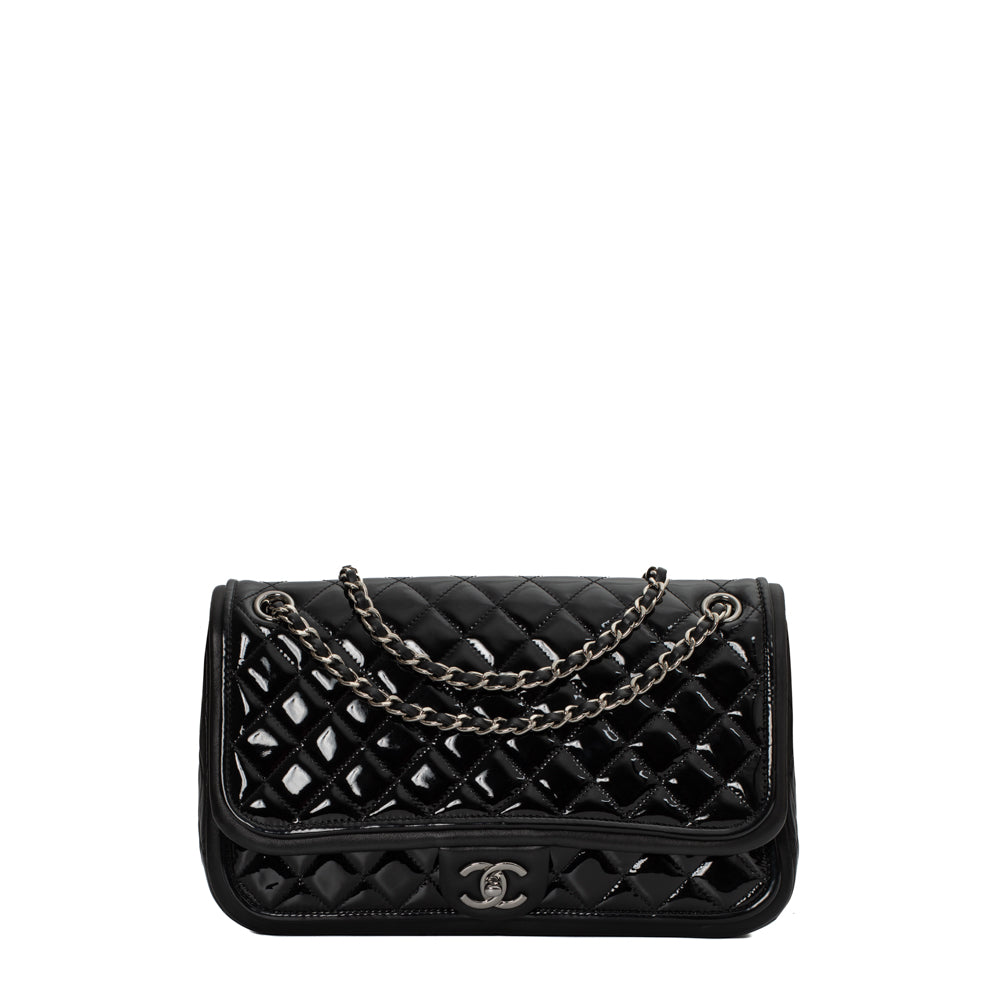 Timeless Jumbo bag in black patent leather Chanel - Second Hand