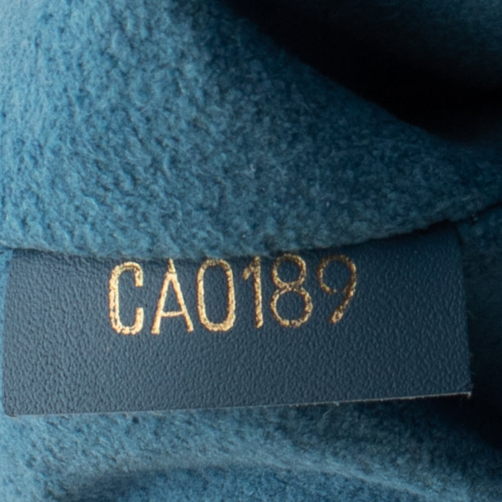 Borsa V Tote BB in pelle blu Louis Vuitton - Seconda mano / Usata